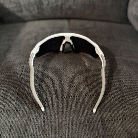 Oakley Radar EV PRIZM Polarized OO9208 White-Gray Frame - Picture 4 of 8